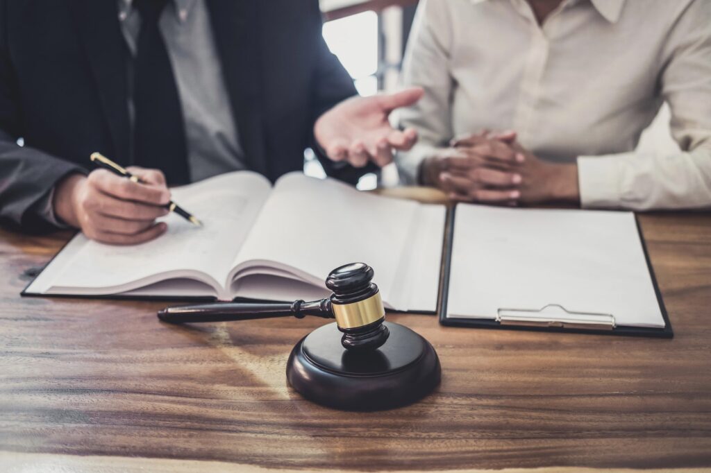 mediation lawyer